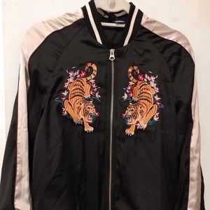 Beautiful track jacket with tigers